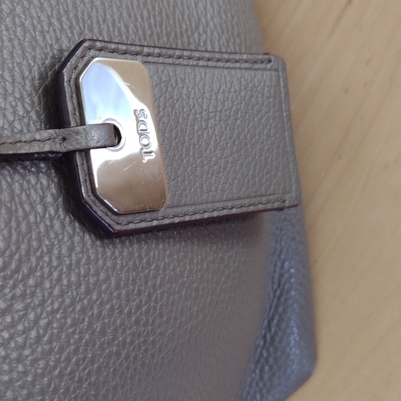 Tod's Joy Tote - Picture 14 of 17